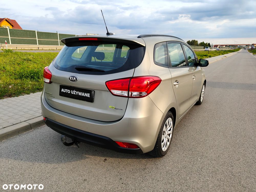 Kia Carens 1.7 CRDi M - 38