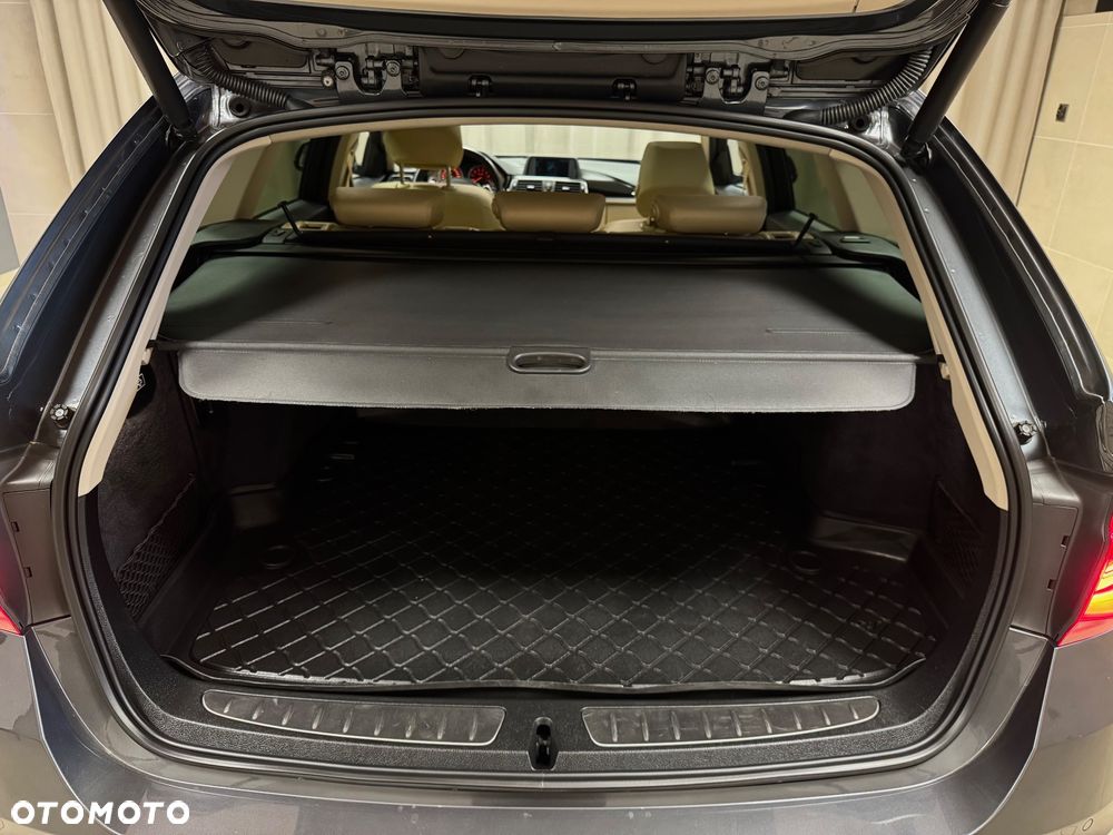 BMW Seria 3 320i xDrive Sport Line Sport - 36