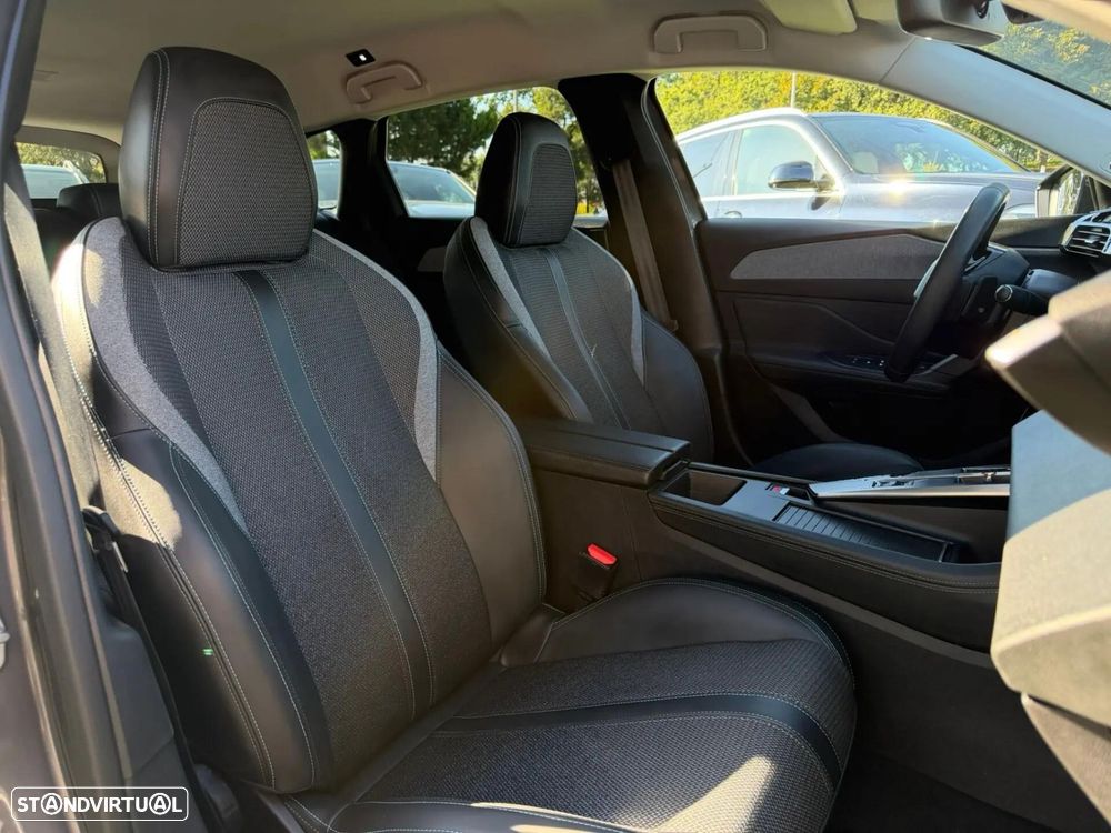 Peugeot 308 SW 1.5 BlueHDi Allure EAT8 - 18