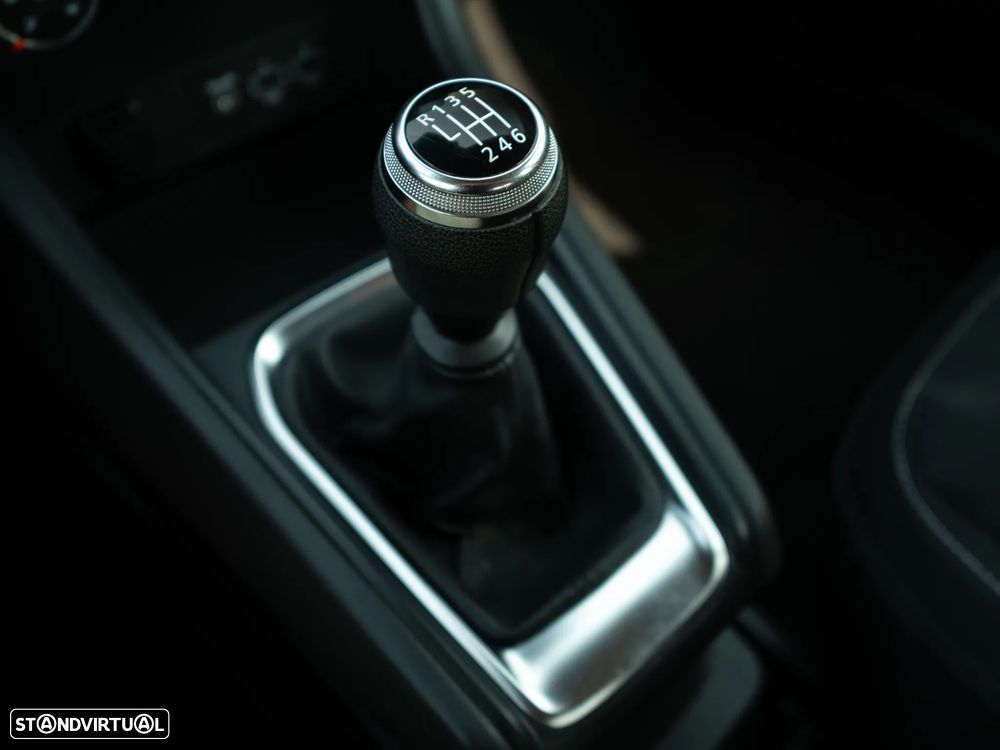 Renault Captur TCe 100 EXPERIENCE - 9