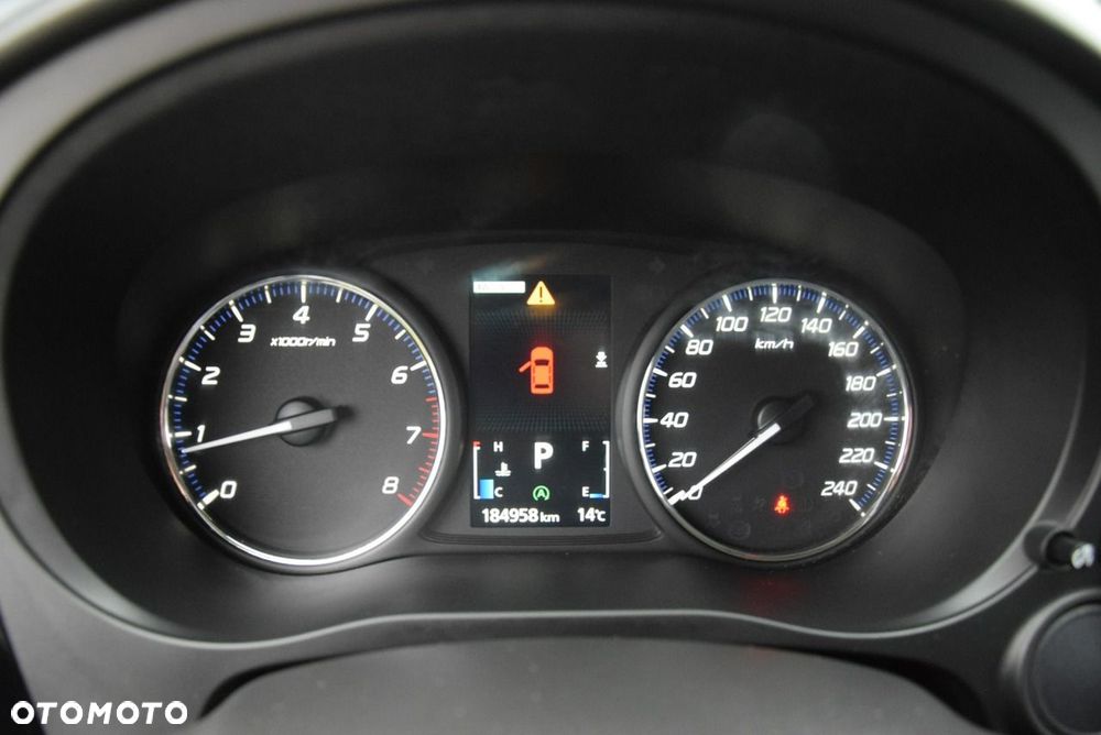 Mitsubishi Outlander 2.0 4WD Invite - 31