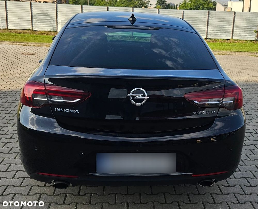 Opel Insignia 2.0 T 4x4 Elite S&S - 9