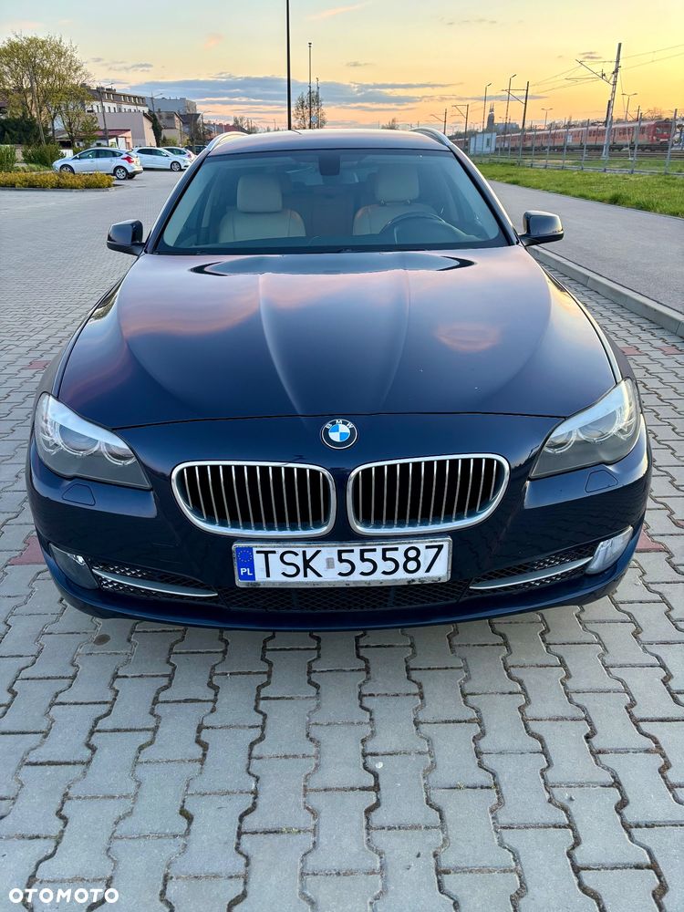 BMW 5 Series 2012 photo 3