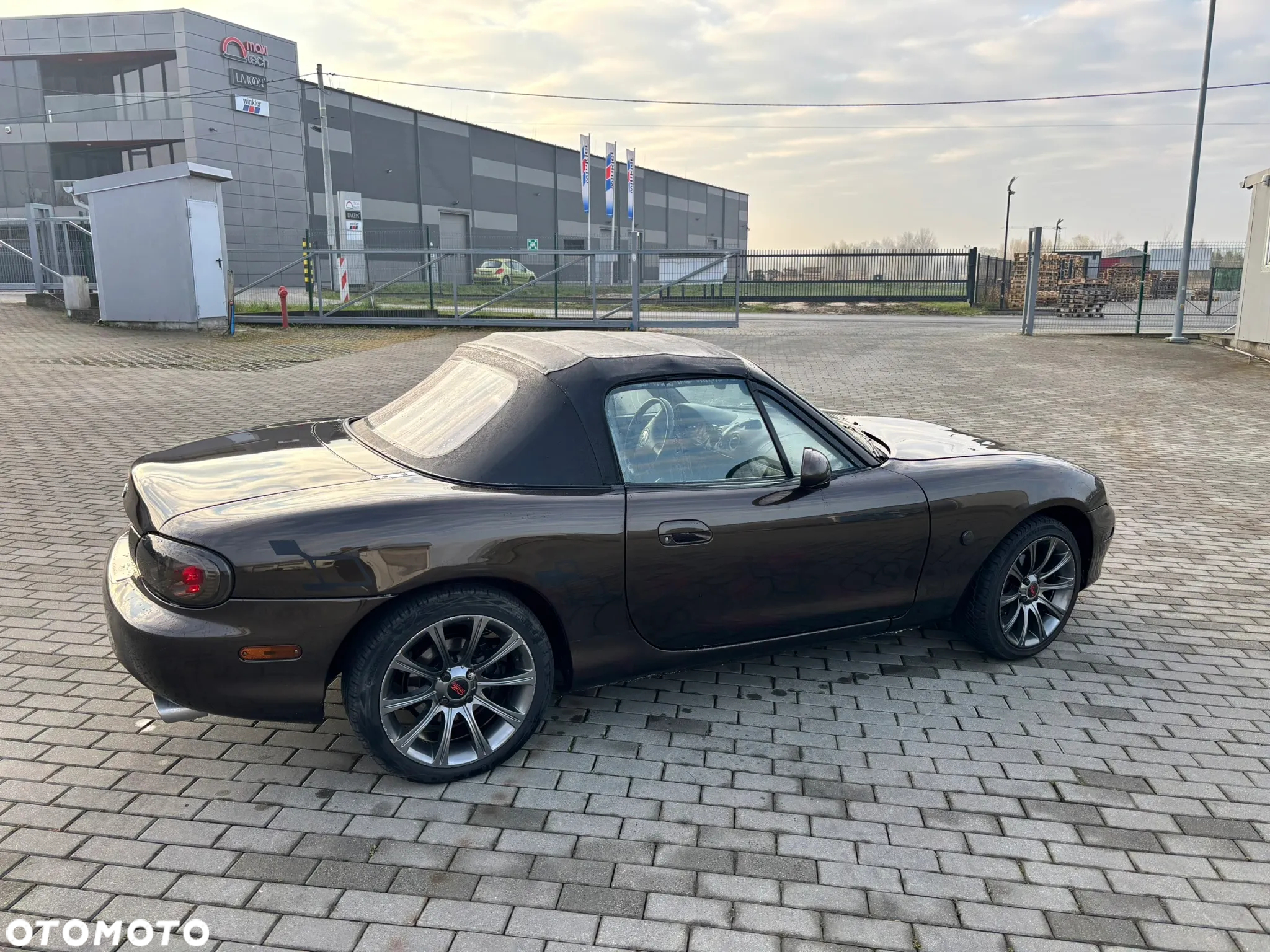 Mazda MX-5 1.6 16V - 24