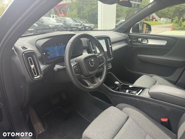 Volvo XC 40 B3 Plus Dark - 6
