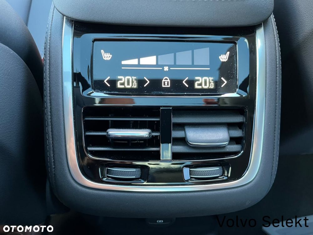 Volvo XC 90 - 35