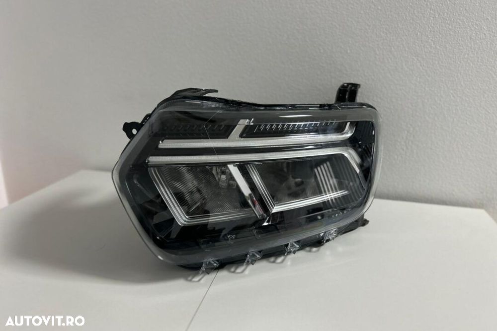 FAR STANGA LED DACIA DUSTER 2 FACELIFT | COD OEM : 260605549R - 10