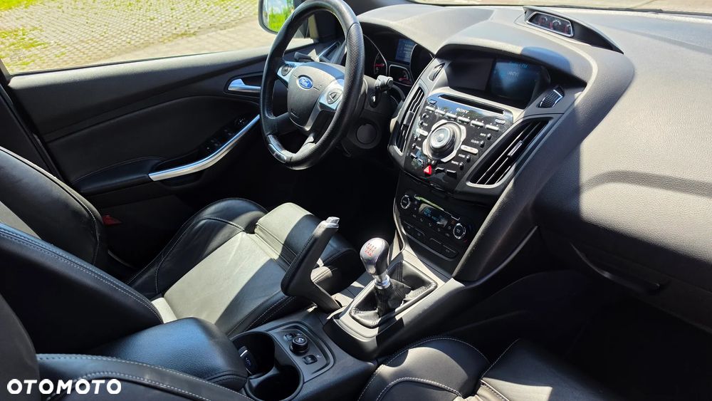 Ford Focus SW 2.0 EcoBoost ST Leather Sport Pack - 5