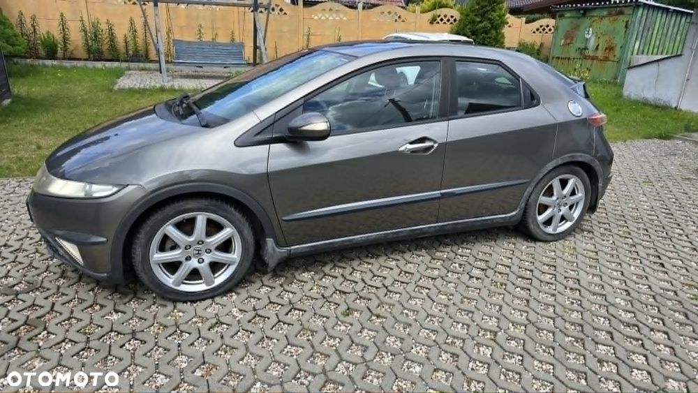 Honda Civic 1.8 Sport - 9