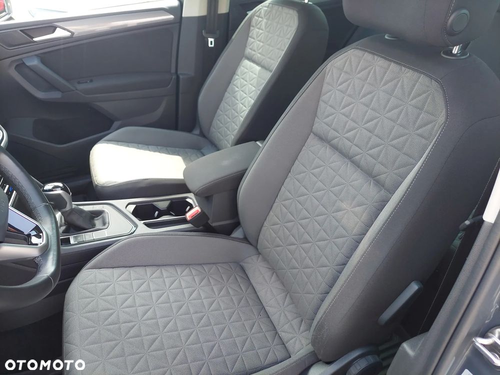 Volkswagen Tiguan 2.0 TDI SCR Elegance DSG - 24