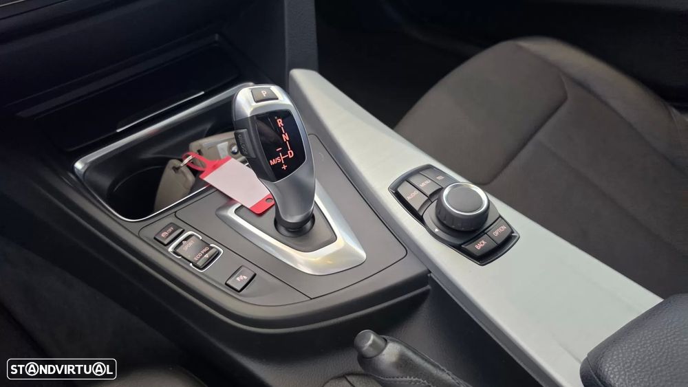 BMW 320 d EfficientDynamics Line Modern Auto - 45