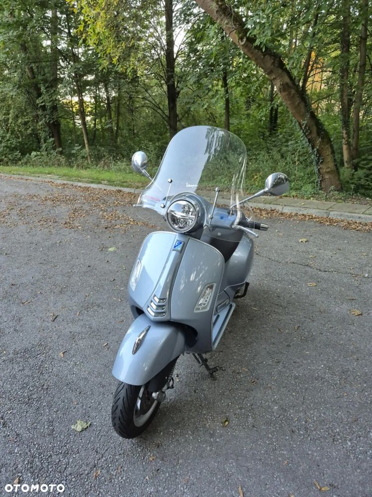 Vespa GTS - 2
