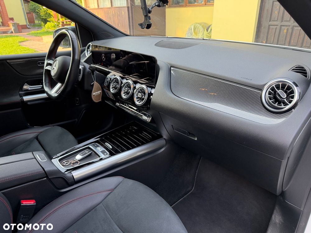 Mercedes-Benz Klasa B 200 d AMG Line 8G-DCT - 16