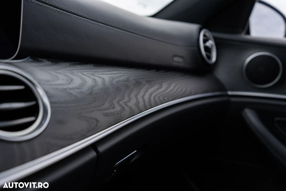 Mercedes-Benz E 300 de 9G-TRONIC AMG Line - 26