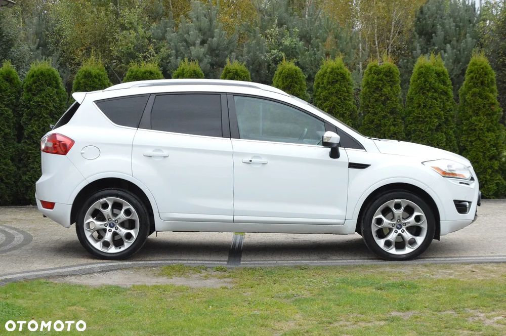 Ford Kuga 2.0 TDCi 4WD Titanium - 4