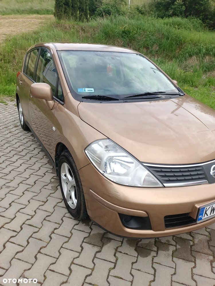 Nissan Tiida 1.6 Tekna - 4