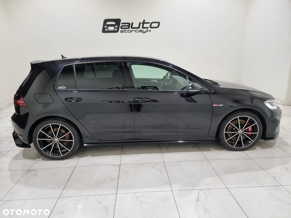 Volkswagen Golf - 4