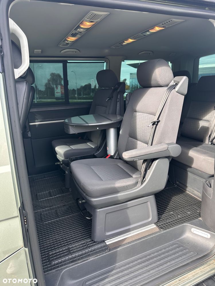 Volkswagen Multivan - 25