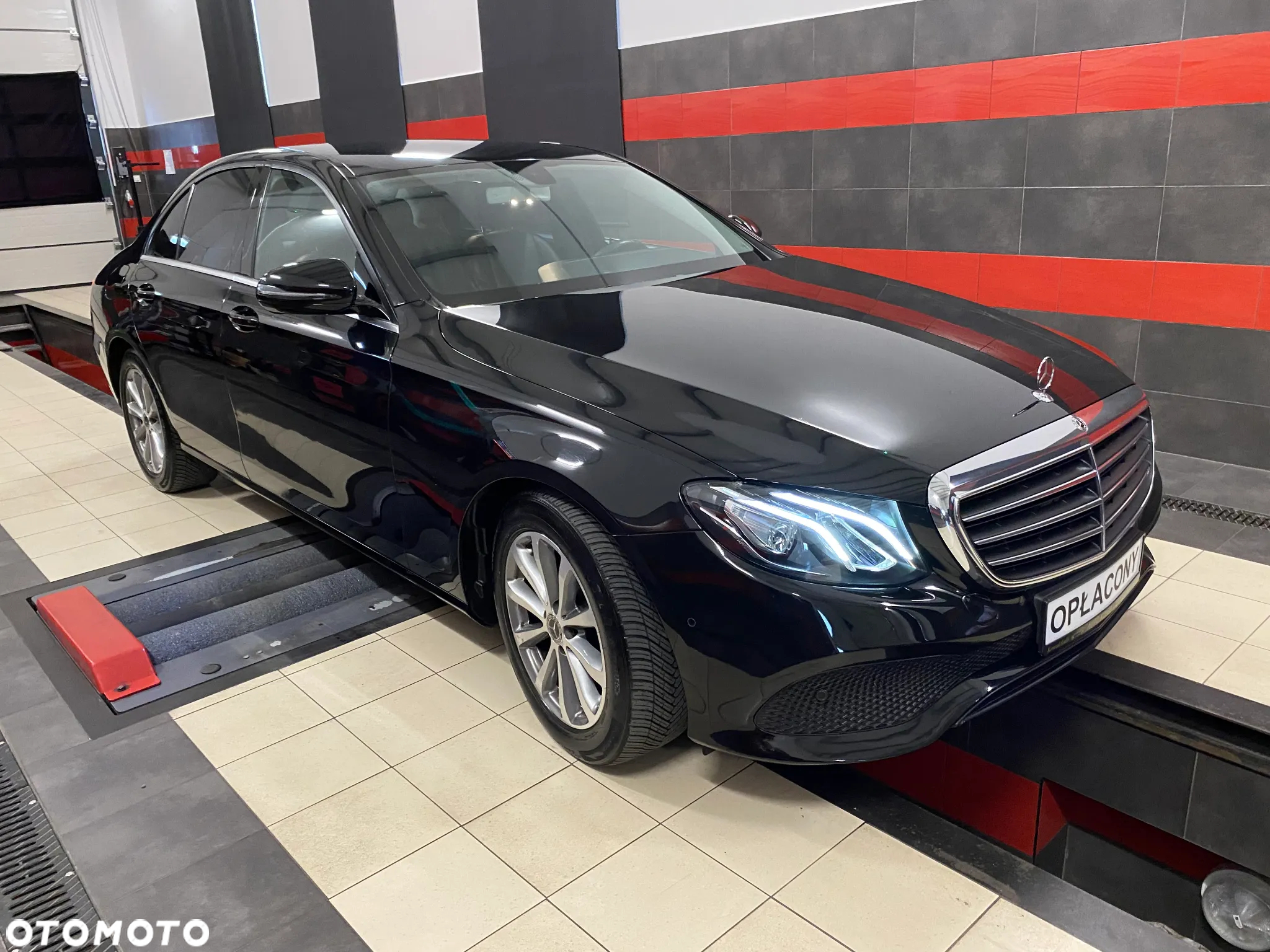 Mercedes-Benz Klasa E 200 d 9G-TRONIC Exclusive - 12