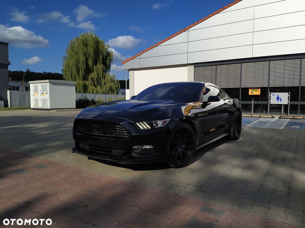 Ford Mustang 3.7 V6 - 1
