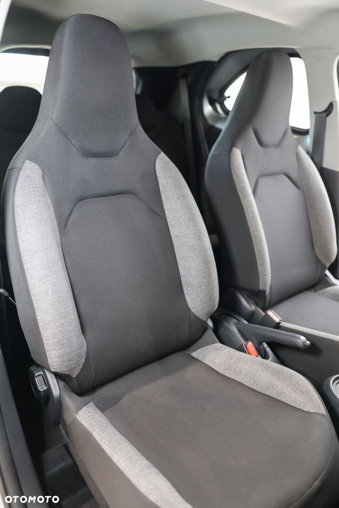 Toyota Aygo X - 18