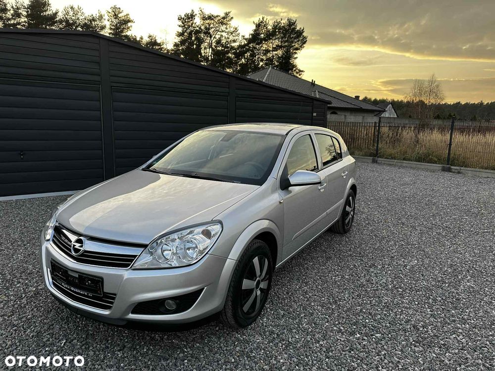Opel Astra 1.6 NAVI - 10