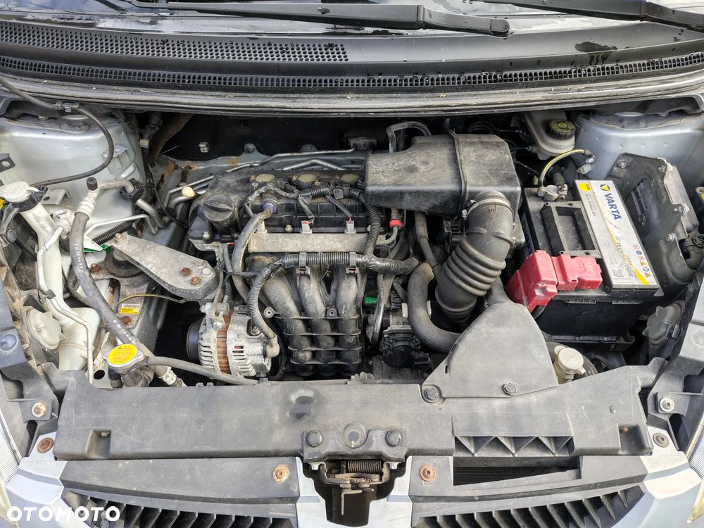 Mitsubishi Colt - 7