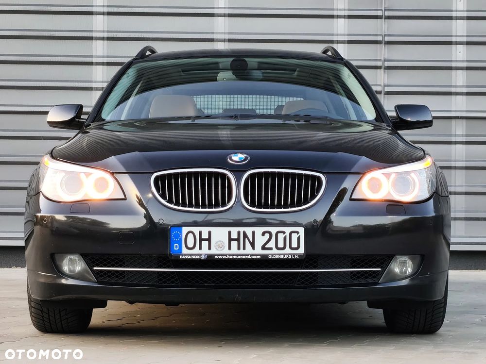 BMW Seria 5 523i Edition Exclusive - 23