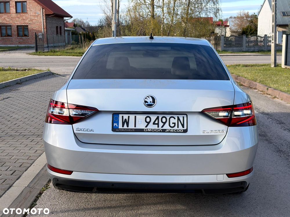 Skoda Superb 2.0 TDI Style DSG7 - 9