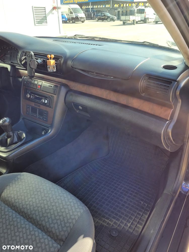 Audi A4 Limousine 1.8 - 27