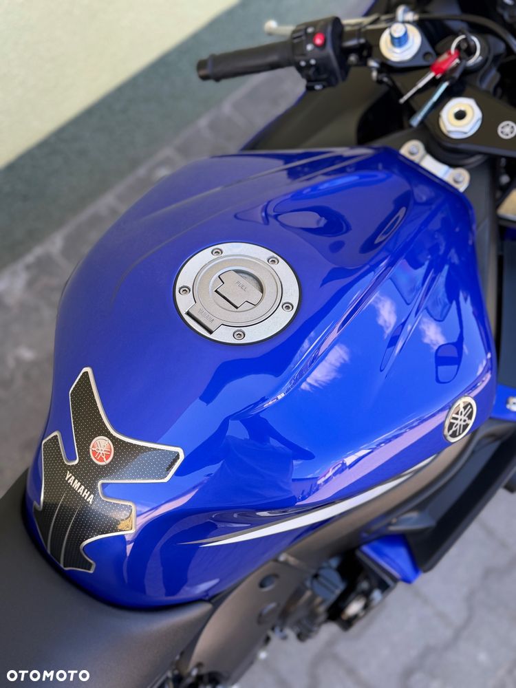 Yamaha R6 - 17
