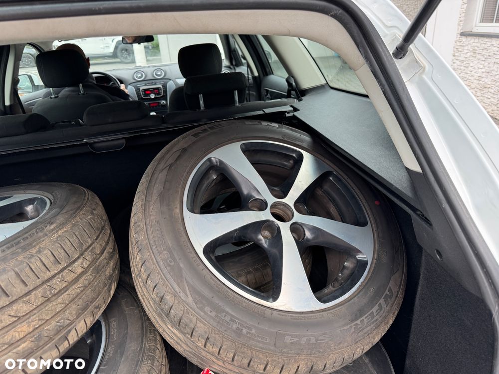 Ford Mondeo 1.6 Eco Boost Trend - 14