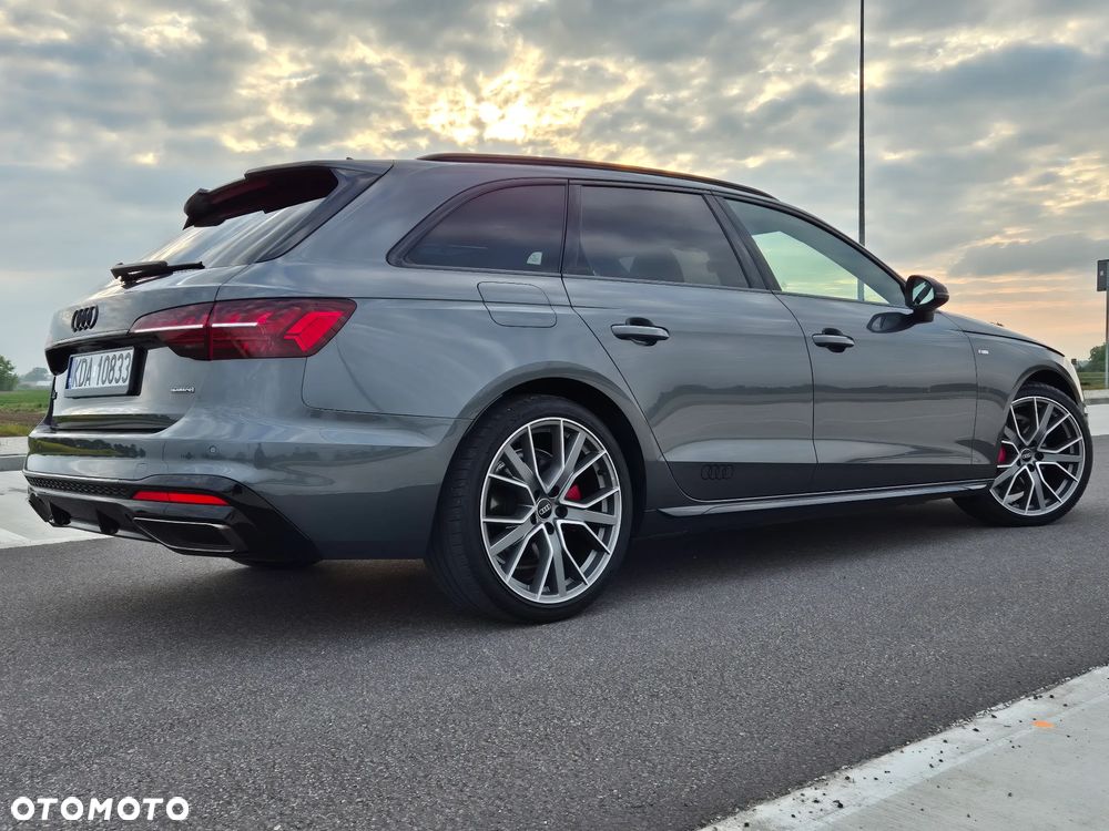 Audi A4 Avant 40 TDI quattro S tronic S line - 12