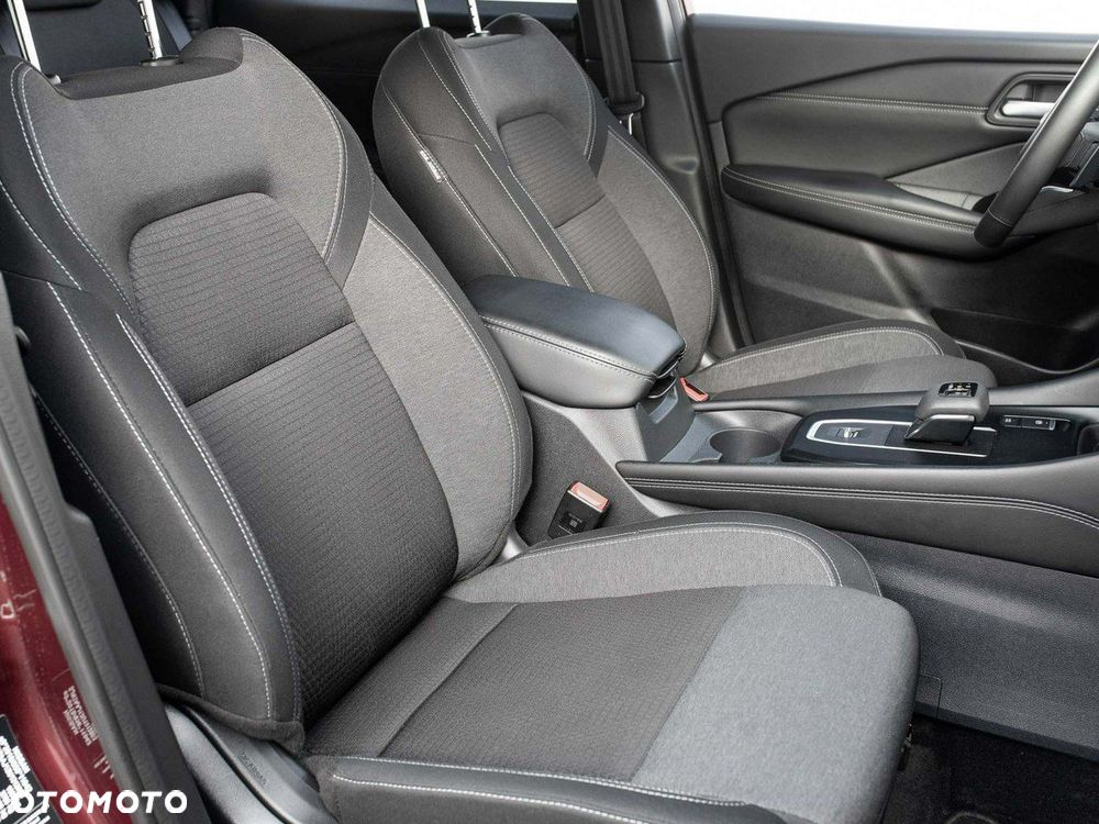 Nissan Qashqai 1.3 DIG-T MHEV N-Connecta Xtronic - 28