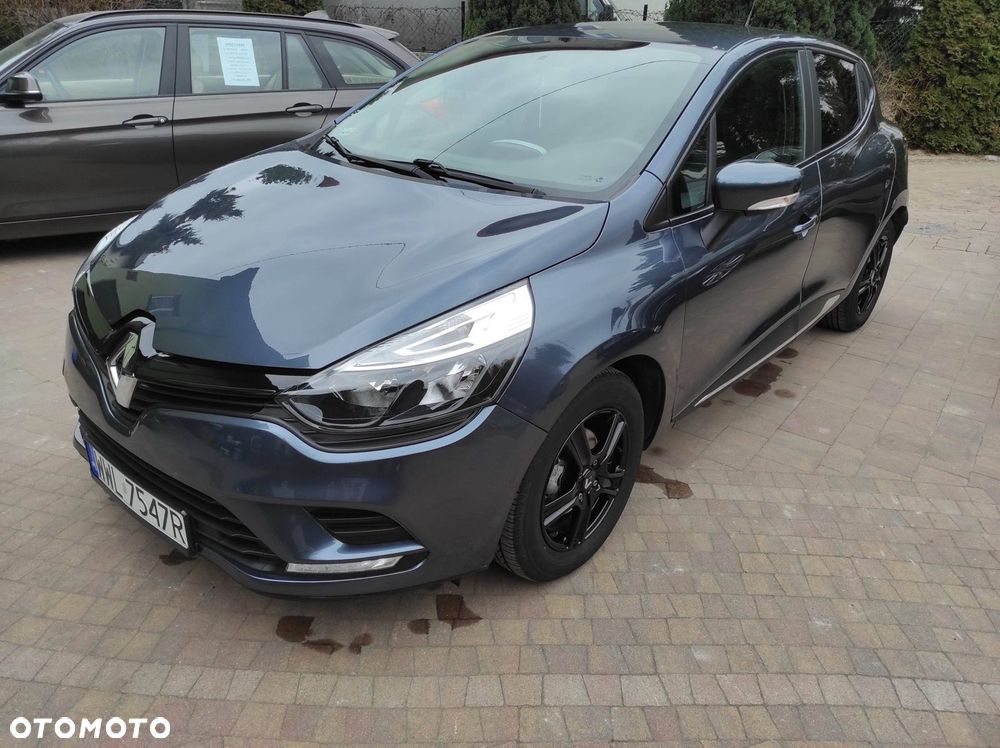 Renault Clio - 2