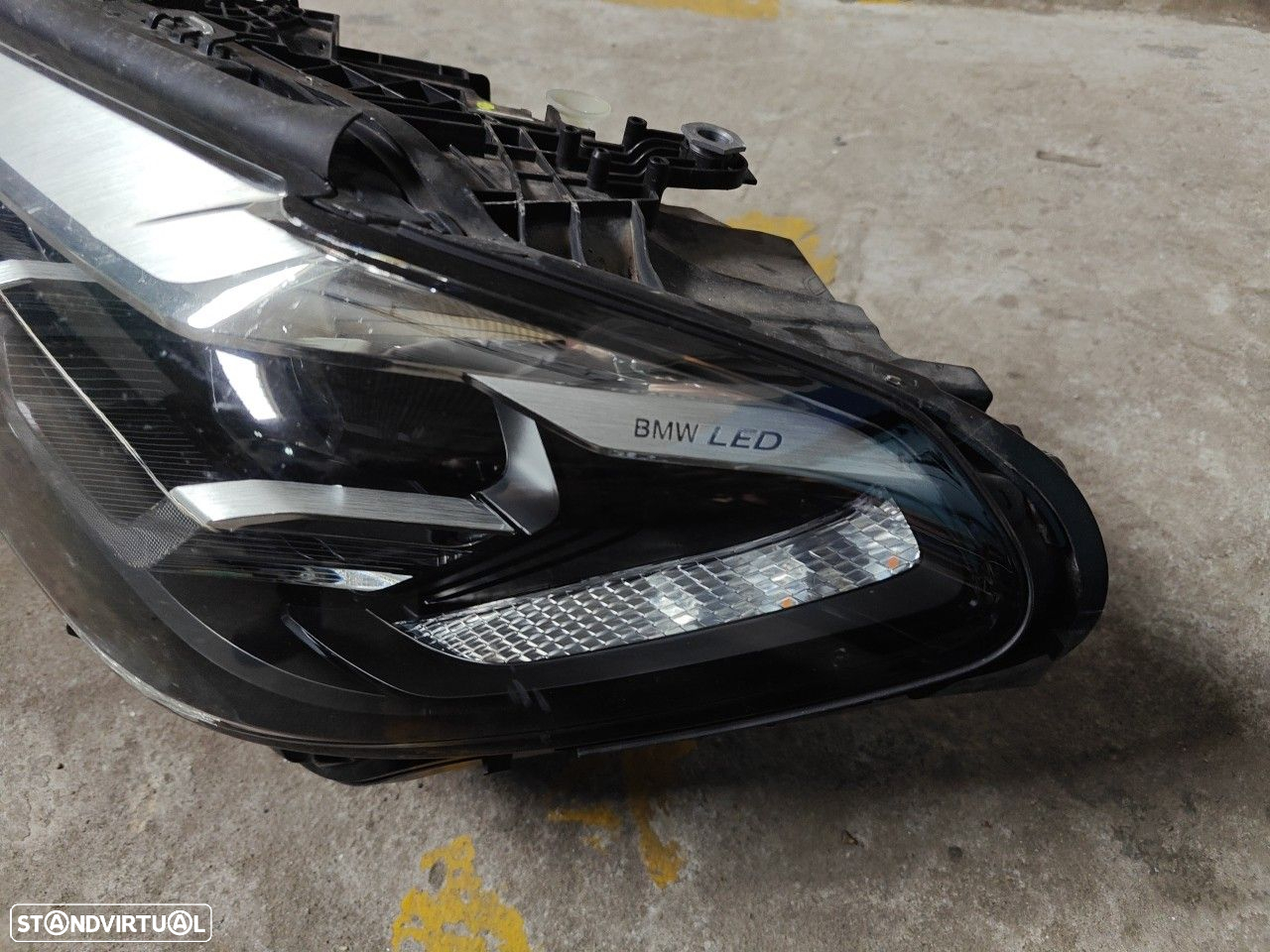 R Farol Esquerdo Otica Esquerda Bmw 5 (G30, F90) - 2