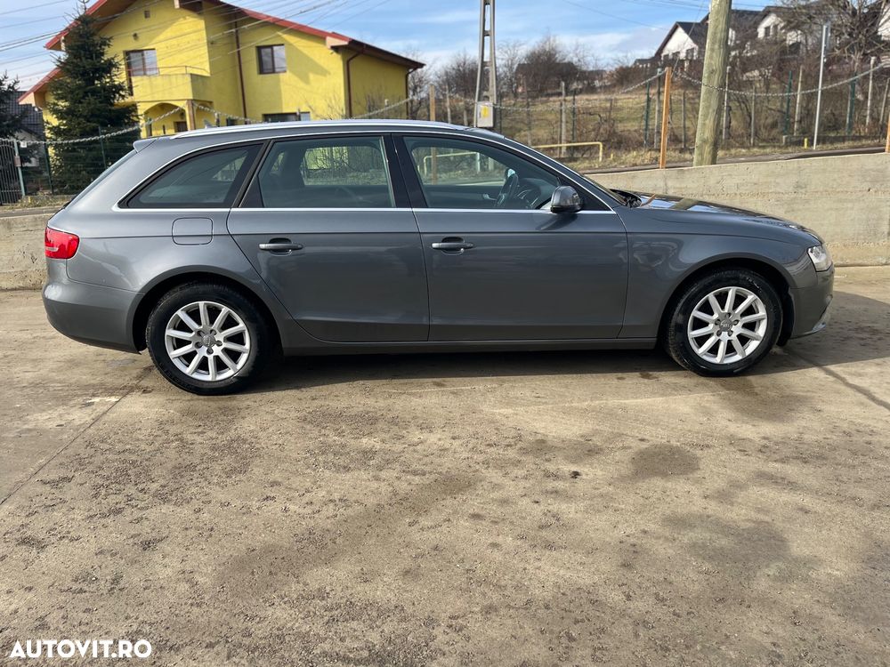 Audi A4 2.0 TDI DPF S line Sportpaket - 9