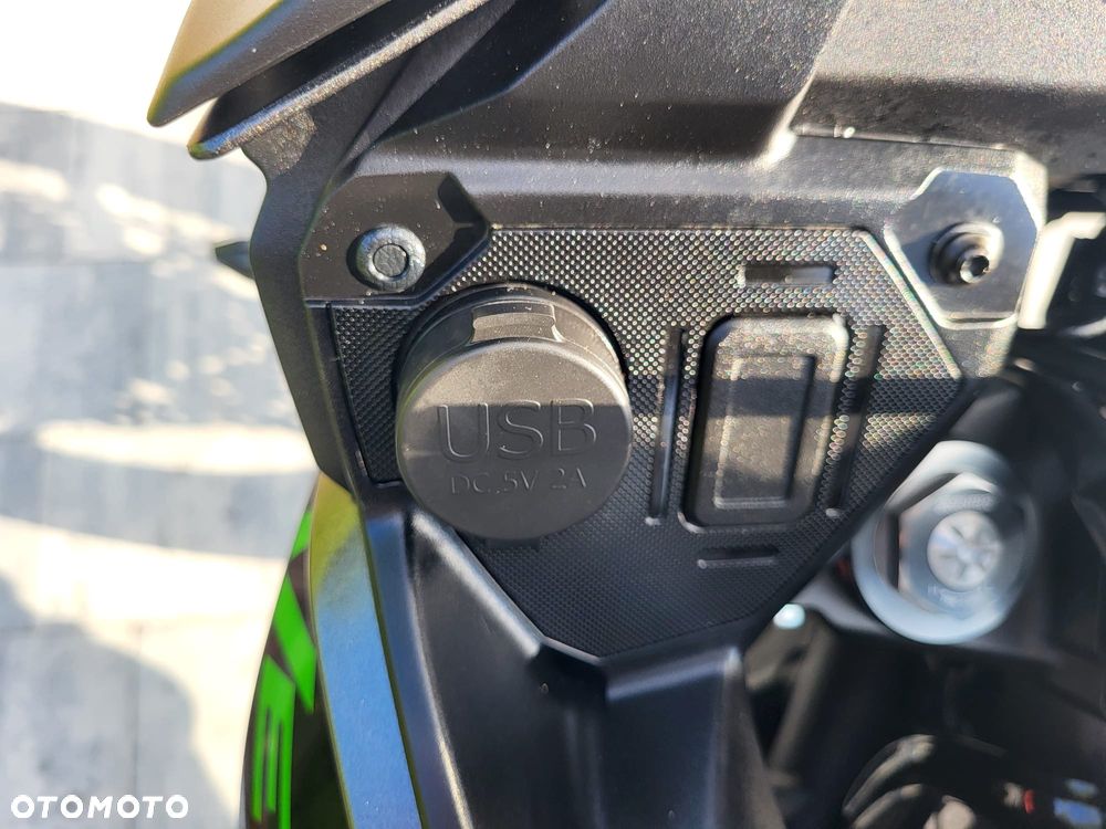 Kawasaki Versys 650 - 14