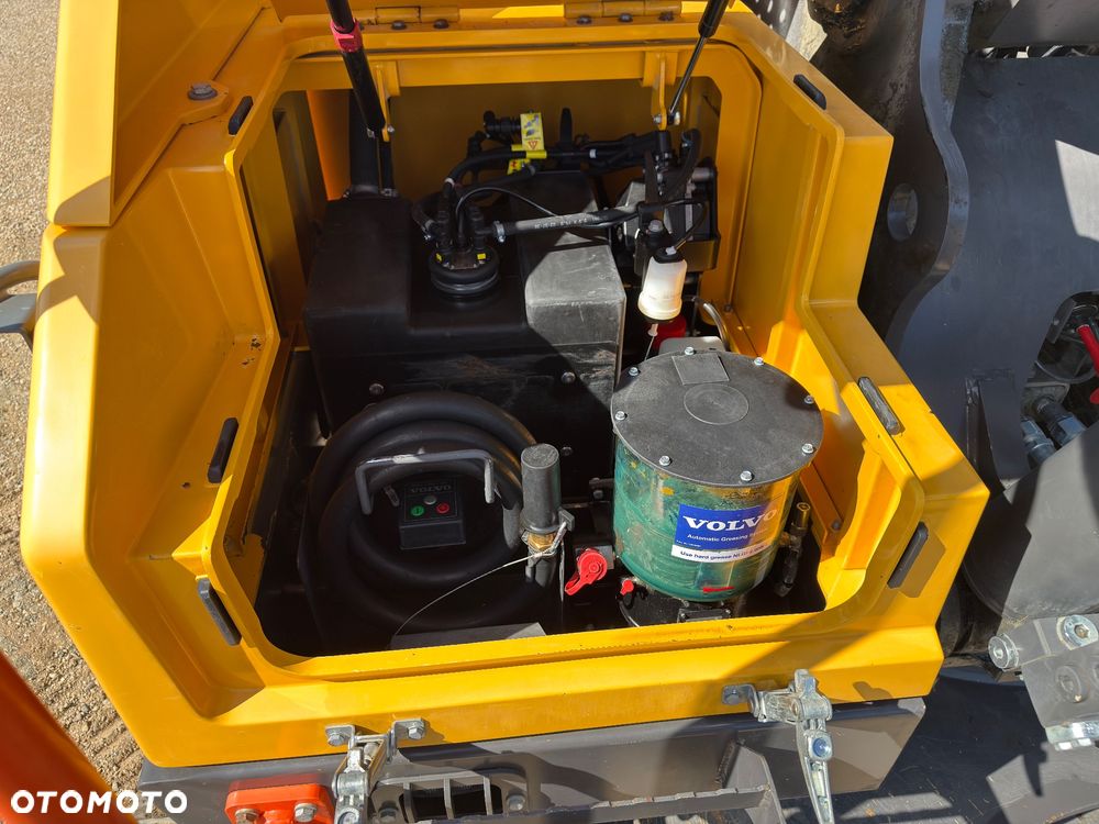 Volvo EC 250 EL - 25