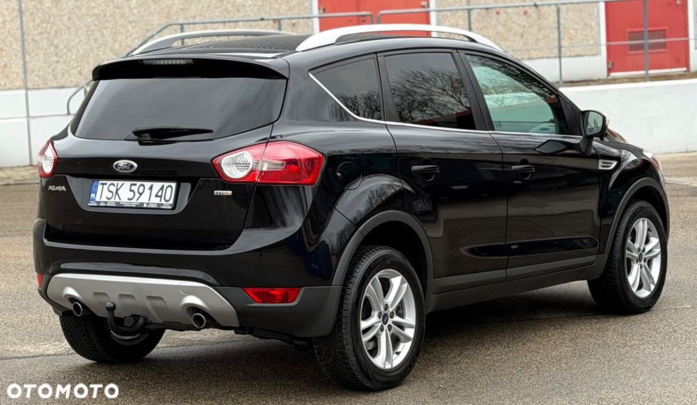 Ford Kuga 2.0 TDCi 4x4 Titanium - 4