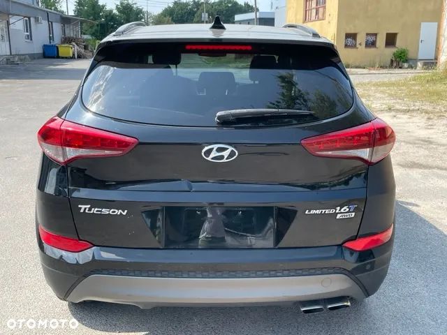 Hyundai Tucson - 8