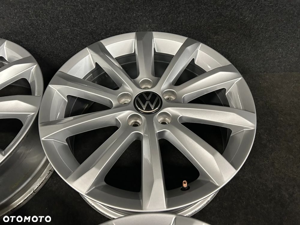 Alufelgi VW Passat B8, B7, Touran, Golf 7, 8 17 cali 5x112 4szt. Ładne! - 11