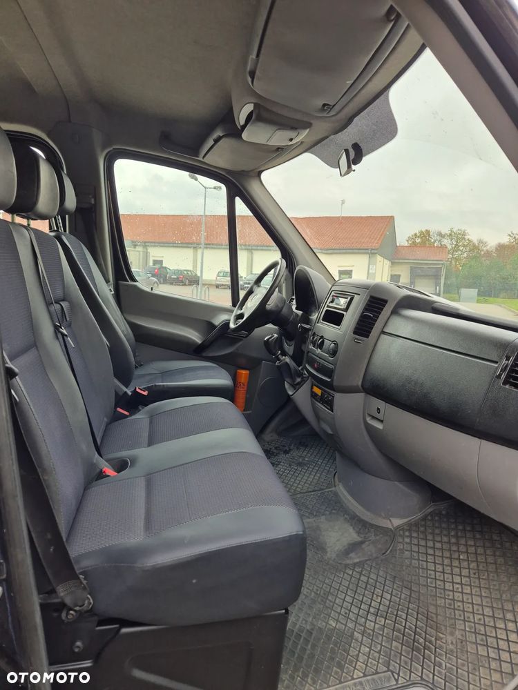 Mercedes-Benz SPRINTER - 13