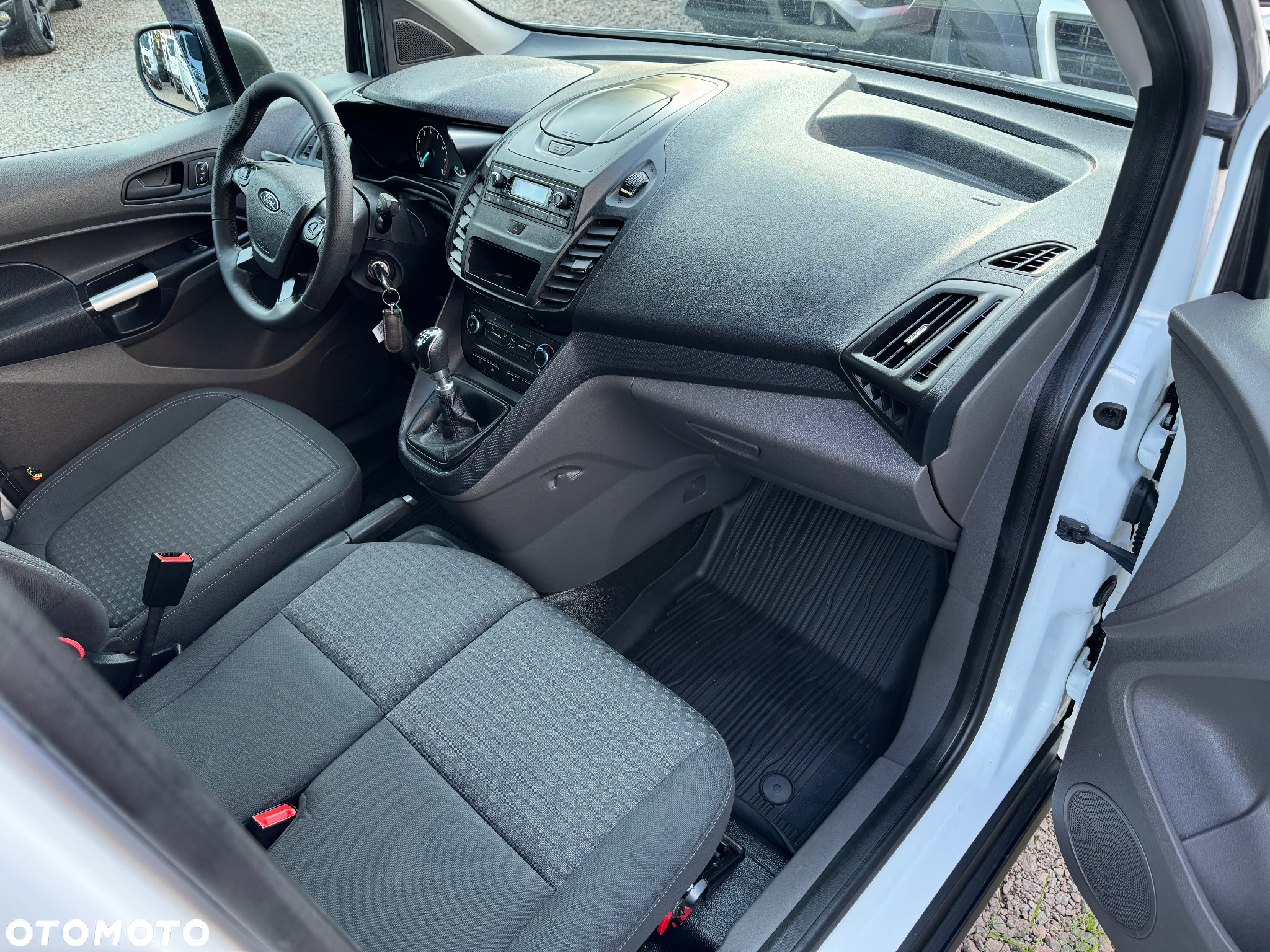 Ford Transit Connect - 7