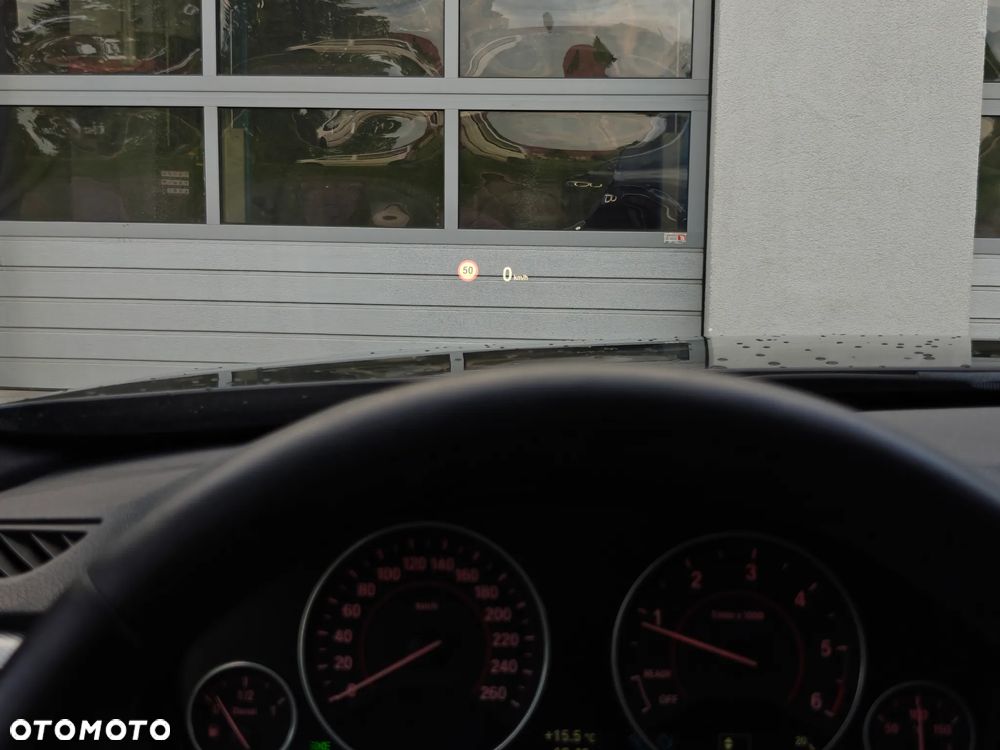 BMW Seria 3 318d M Sport EU6 - 7