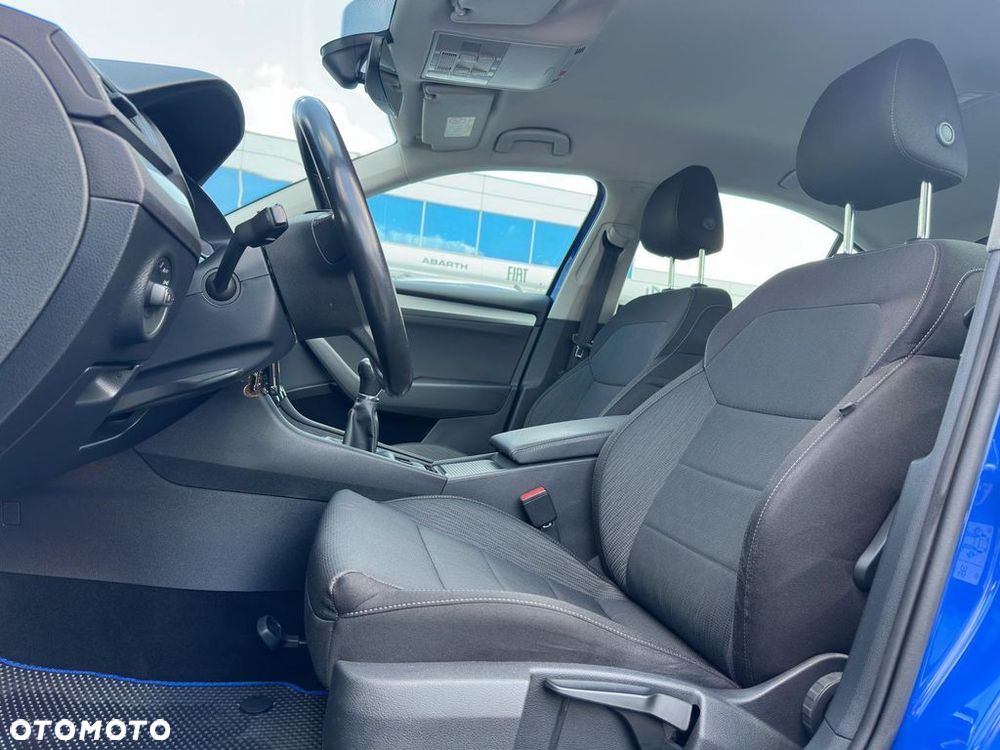 Skoda Superb 2.0 TDI SCR Ambition - 9