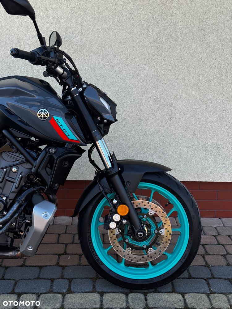 Yamaha YZF - 8