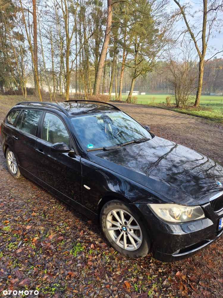 BMW Seria 3 318d DPF - 8