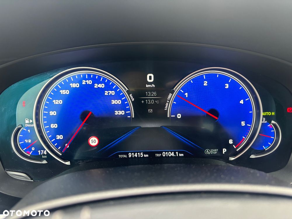 BMW Seria 5 520d xDrive Luxury Line sport - 31