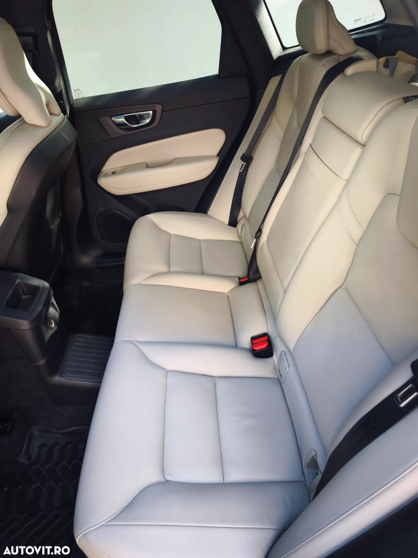 Volvo XC 60 T8 Twin Engine AWD Geartronic Inscription - 11